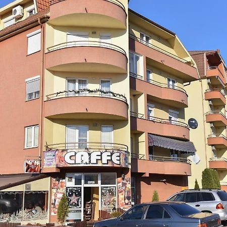 Mb Apartments Jagodina Bagian luar foto