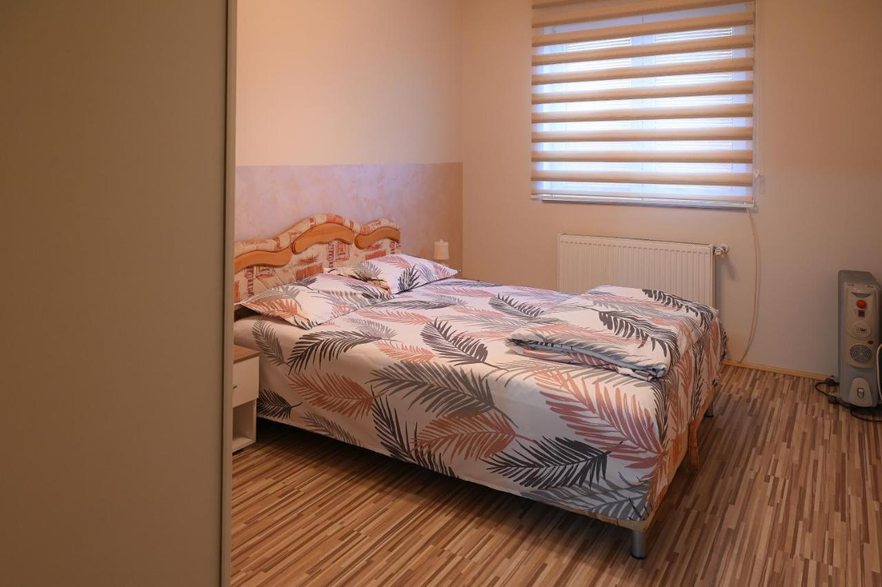 Mb Apartments Jagodina Bagian luar foto