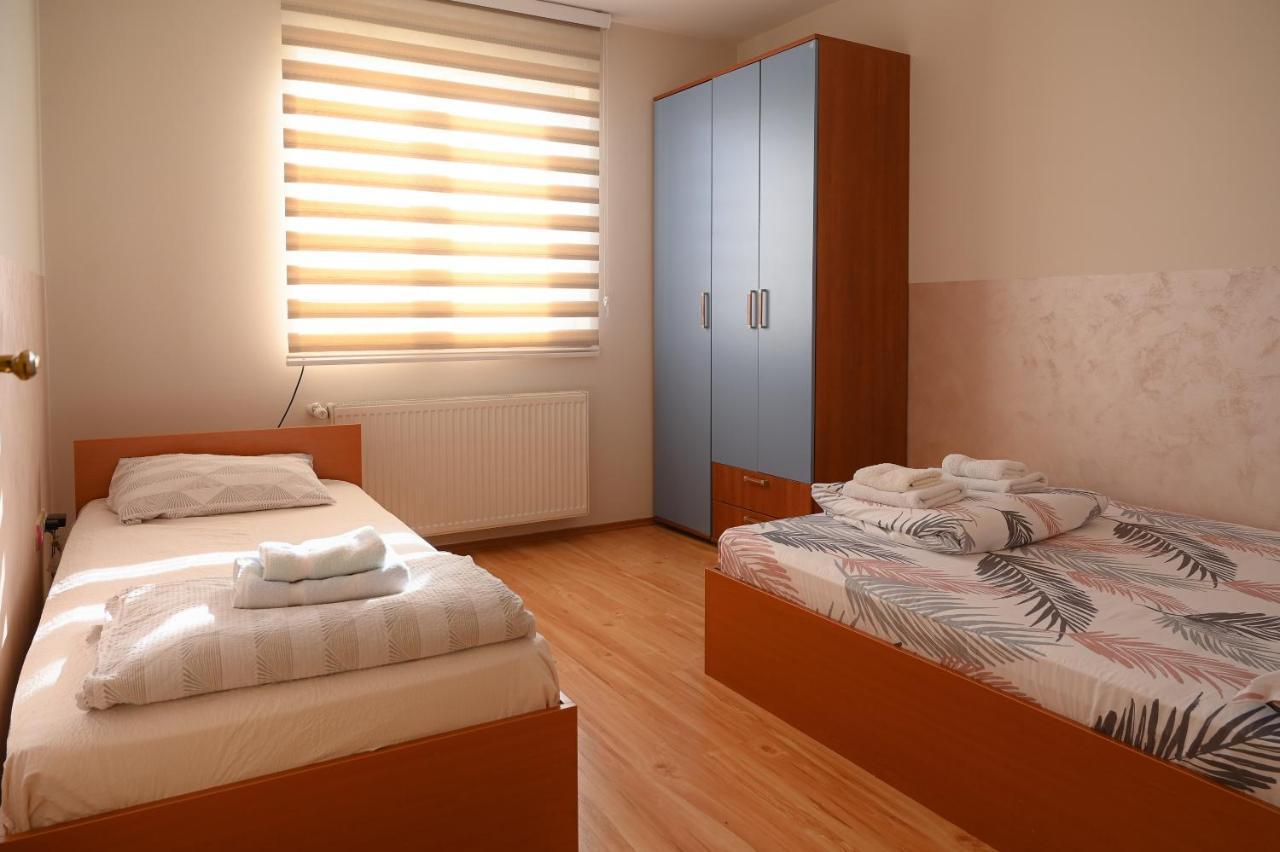 Mb Apartments Jagodina Bagian luar foto